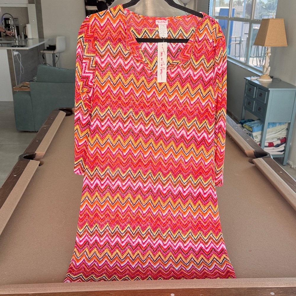 Vibrant Zigzag Women Swim Coverup